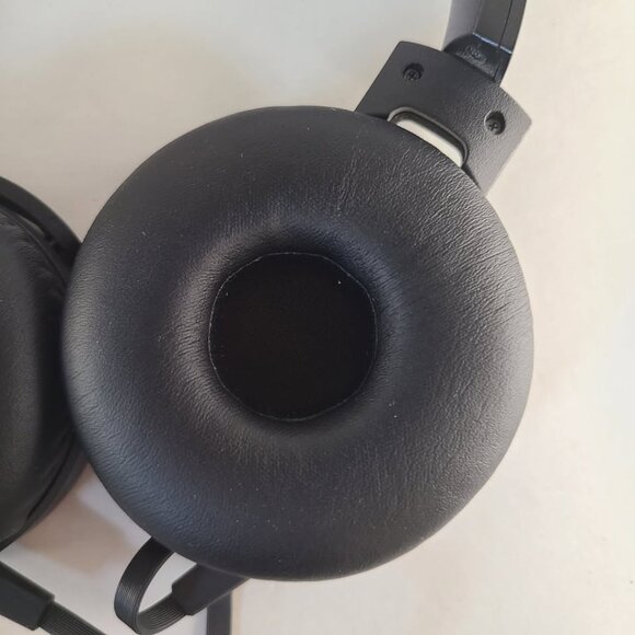 Sony MDR-XB550AP Wired Extra Bass On-Ear Studio Stereo Headphones With Mic Black - Picture 6 of 8